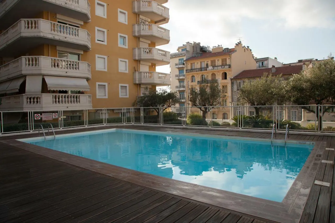 Studio With Swimming Pool 80 Meters Near The Beach Nice 0*,